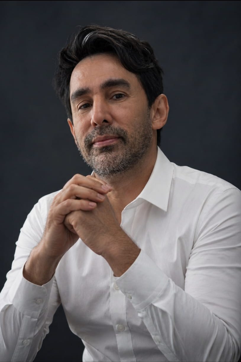 Retrato profissional do Dr. Eduardo Sena
